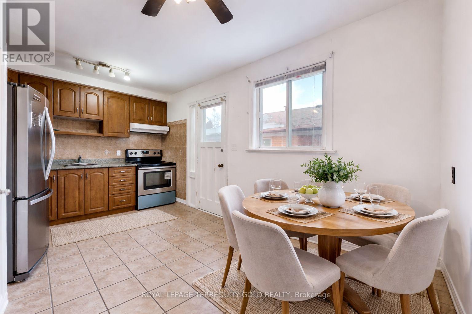 76 Fitzgibbon Avenue, Toronto, Ontario  M1K 4A2 - Photo 15 - E12898486