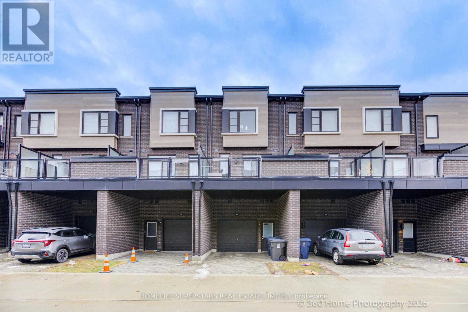 40 Akil Thomas Gardens, Toronto, Ontario  M1P 0G3 - Photo 5 - E12886866