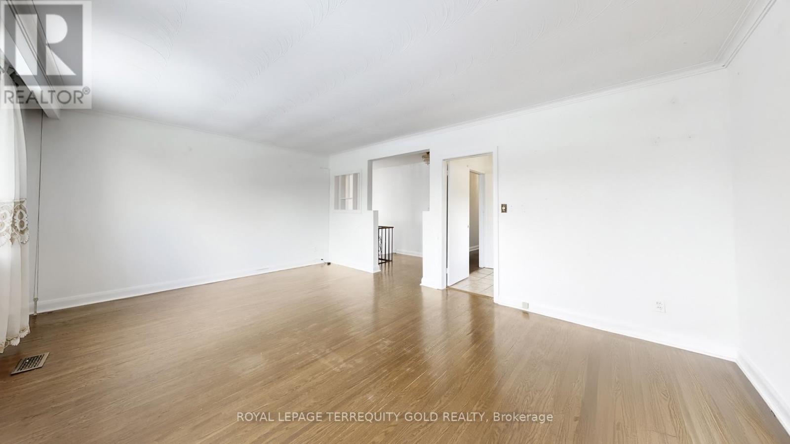 76 Fitzgibbon Avenue, Toronto, Ontario  M1K 4A2 - Photo 9 - E12898486