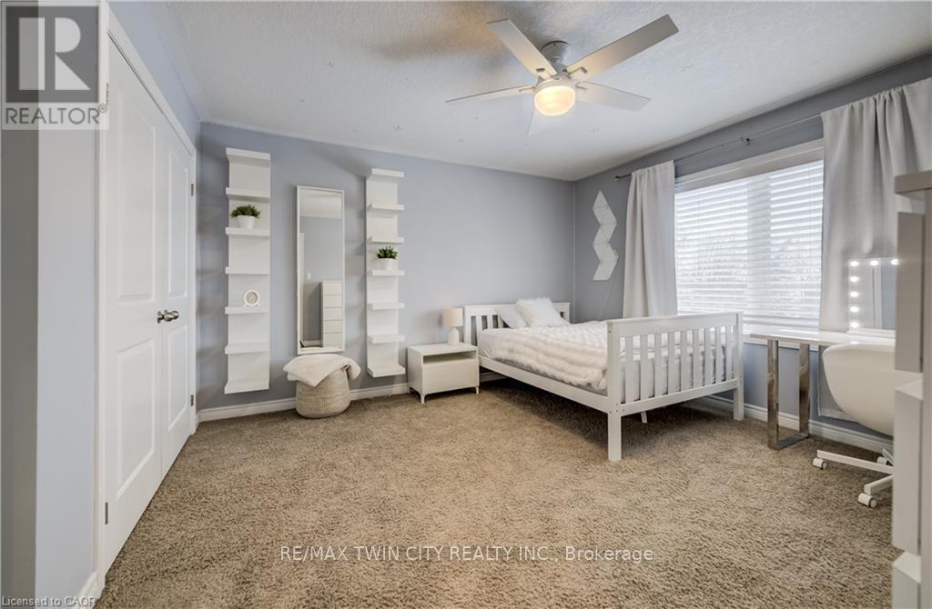 928 Evens Pond Court, Kitchener, Ontario  N2R 0B8 - Photo 33 - X12820788