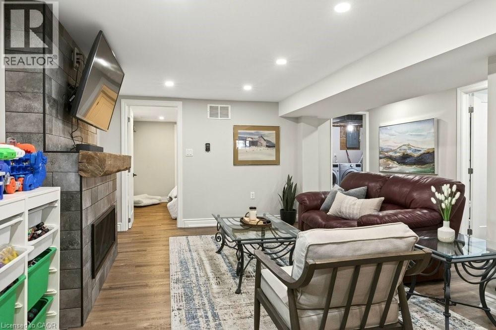 237 East 32nd Street, Hamilton, Ontario  L8V 3S3 - Photo 24 - 40813199