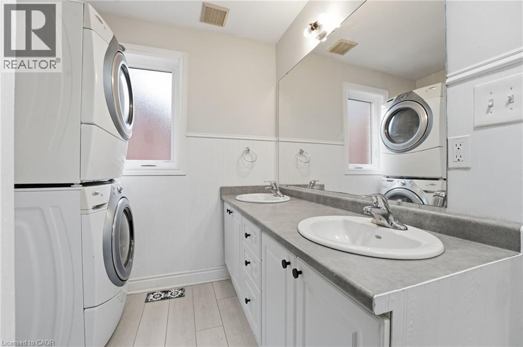 235 Elliott Street, Cambridge, Ontario  N1R 2L2 - Photo 34 - 40812822