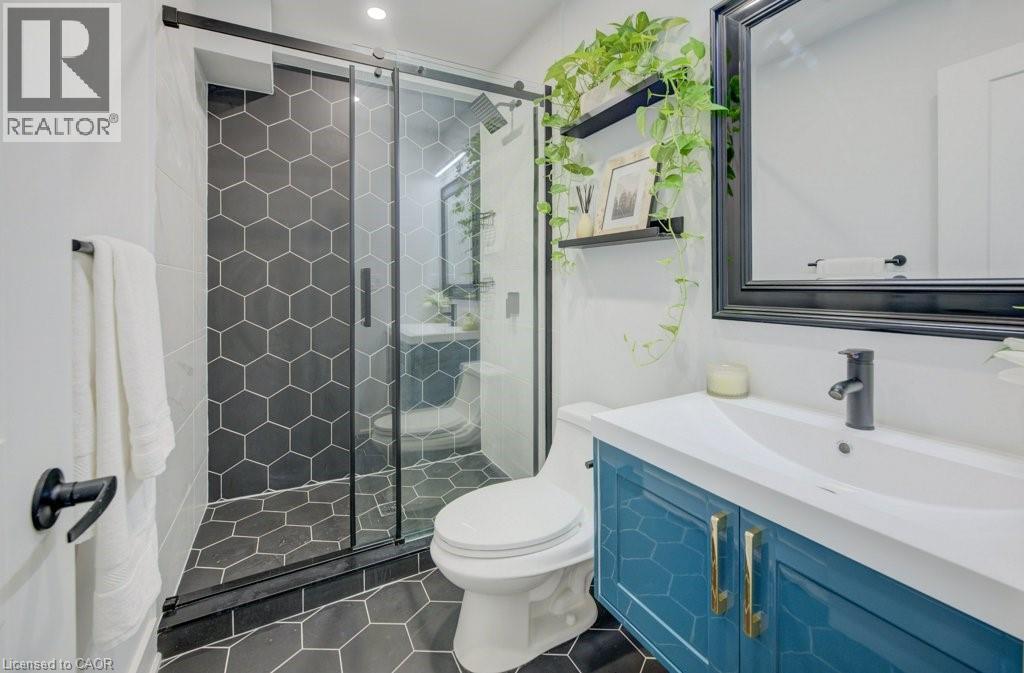 28 Barons Avenue S, Hamilton, Ontario  L8K 2X9 - Photo 21 - 40812447