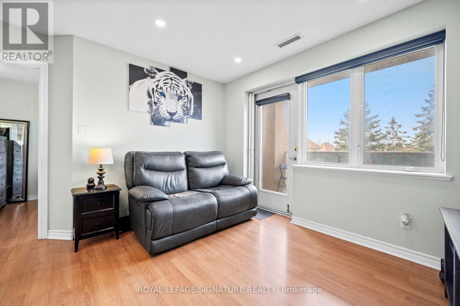 205 - 3 Dayspring Circle, Brampton (Goreway Drive Corridor), Ontario  L6P 1B7 - Photo 12 - W12898578