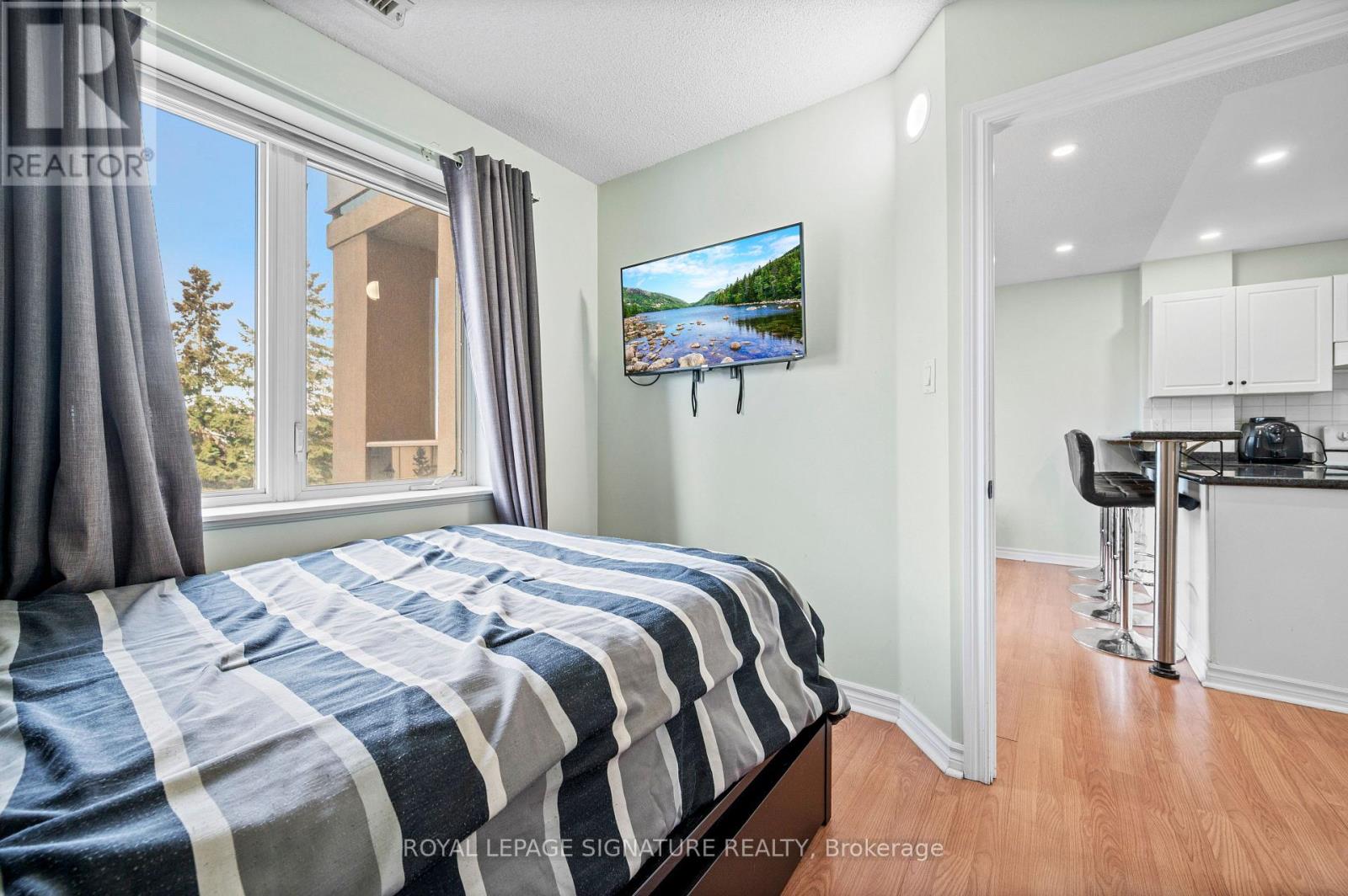 205 - 3 Dayspring Circle, Brampton (Goreway Drive Corridor), Ontario  L6P 1B7 - Photo 19 - W12898578