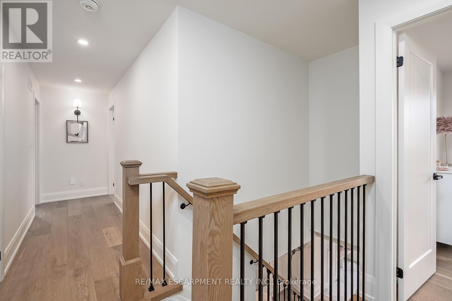 251 Glen Afton Drive, Burlington (Shoreacres), Ontario  L7L 1G8 - Photo 24 - W12898604