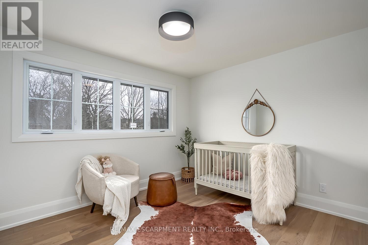 251 Glen Afton Drive, Burlington (Shoreacres), Ontario  L7L 1G8 - Photo 32 - W12898604