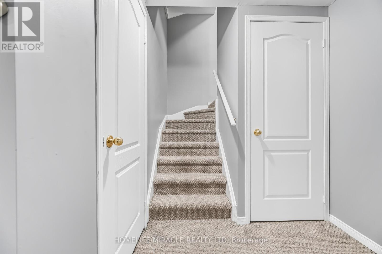 41 Tanglemere Crescent, Brampton (Fletcher's Meadow), Ontario  L7A 1R8 - Photo 29 - W12898624