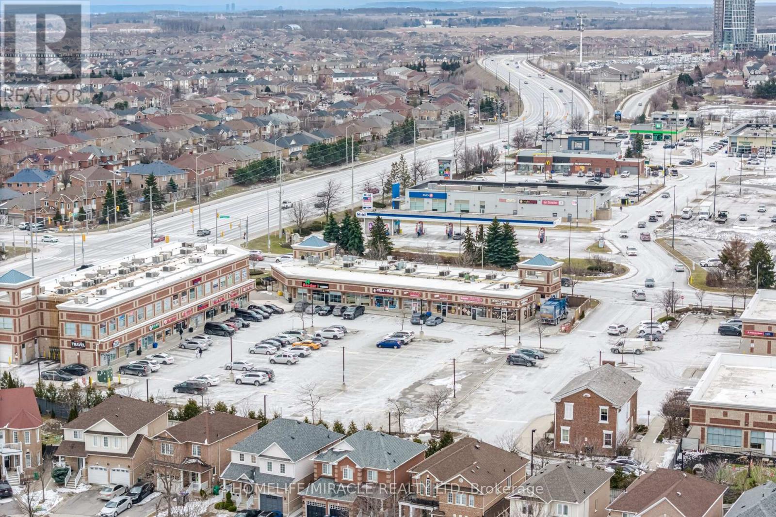 41 Tanglemere Crescent, Brampton (Fletcher's Meadow), Ontario  L7A 1R8 - Photo 42 - W12898624