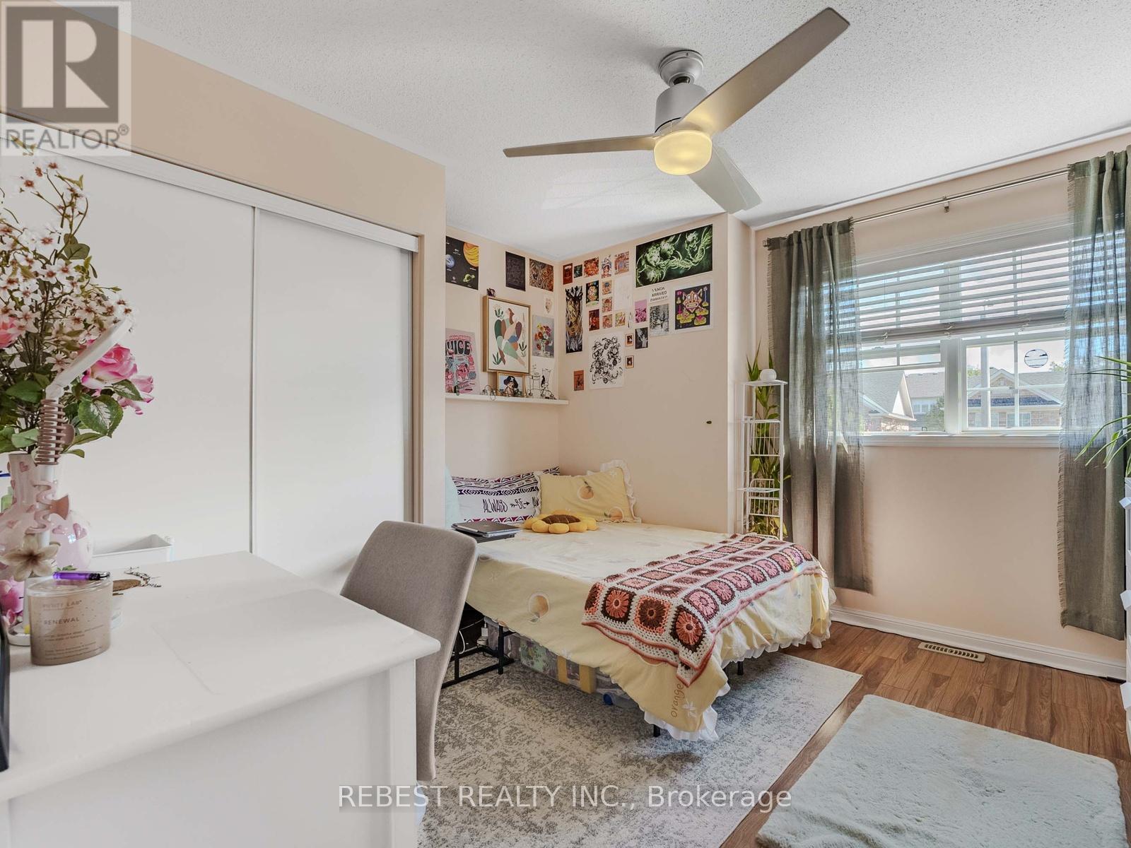 4057 Donnic Drive, Burlington (Alton), Ontario  L7M 0A5 - Photo 19 - W12898638