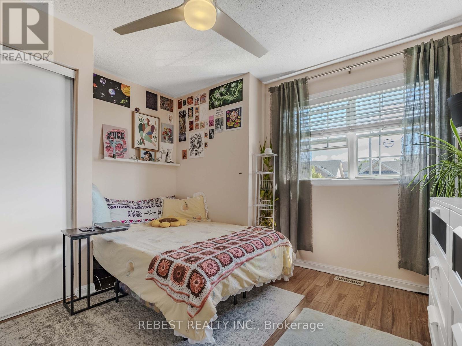 4057 Donnic Drive, Burlington (Alton), Ontario  L7M 0A5 - Photo 20 - W12898638