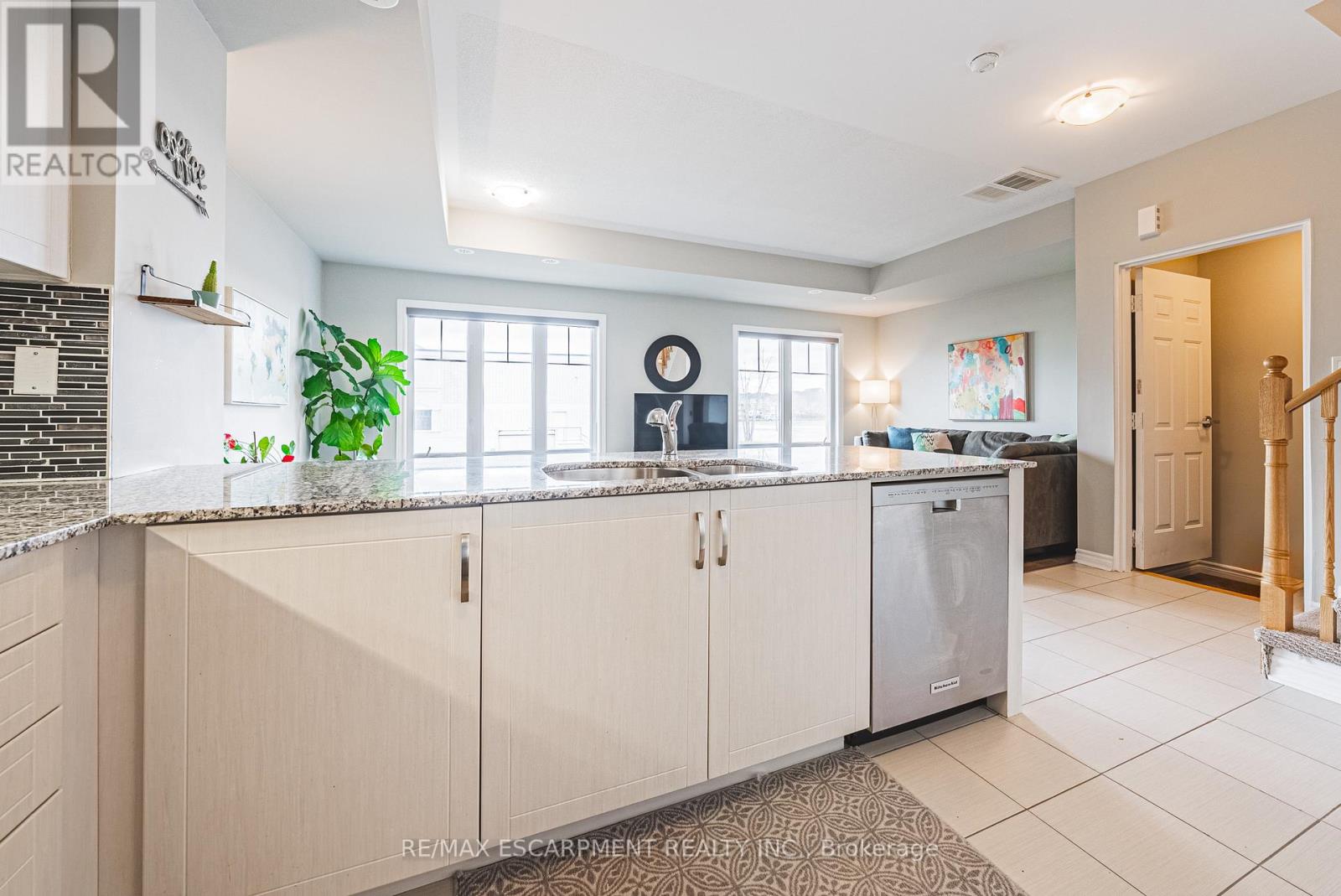 13-04 - 2420 Baronwood Drive, Oakville (Wm Westmount), Ontario  L6M 0X6 - Photo 10 - W12898646