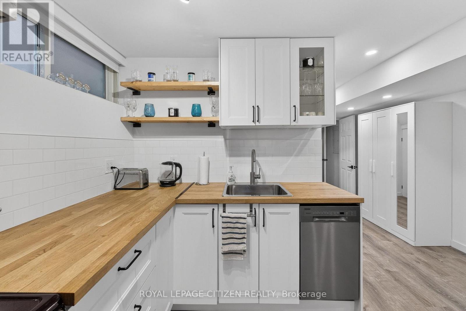 Lower - 44 Prescott Avenue, Toronto (Weston-Pellam Park), Ontario  M6N 3G5 - Photo 17 - W12898692