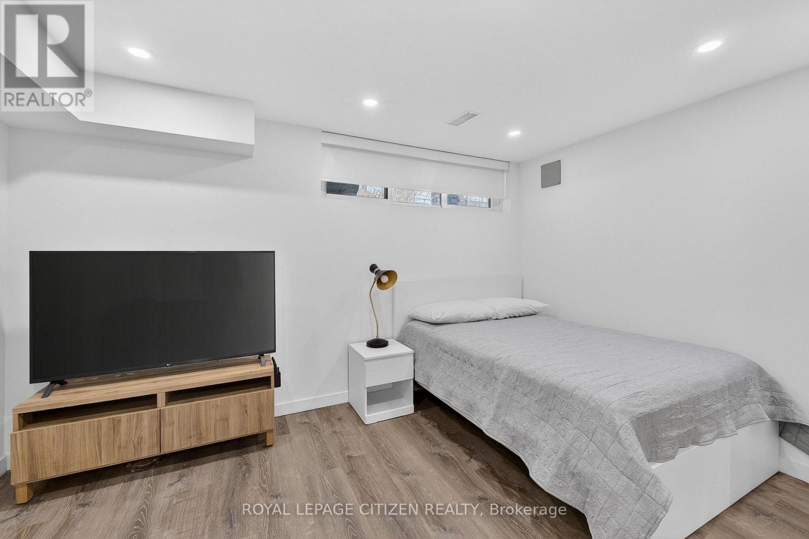 Lower - 44 Prescott Avenue, Toronto (Weston-Pellam Park), Ontario  M6N 3G5 - Photo 19 - W12898692