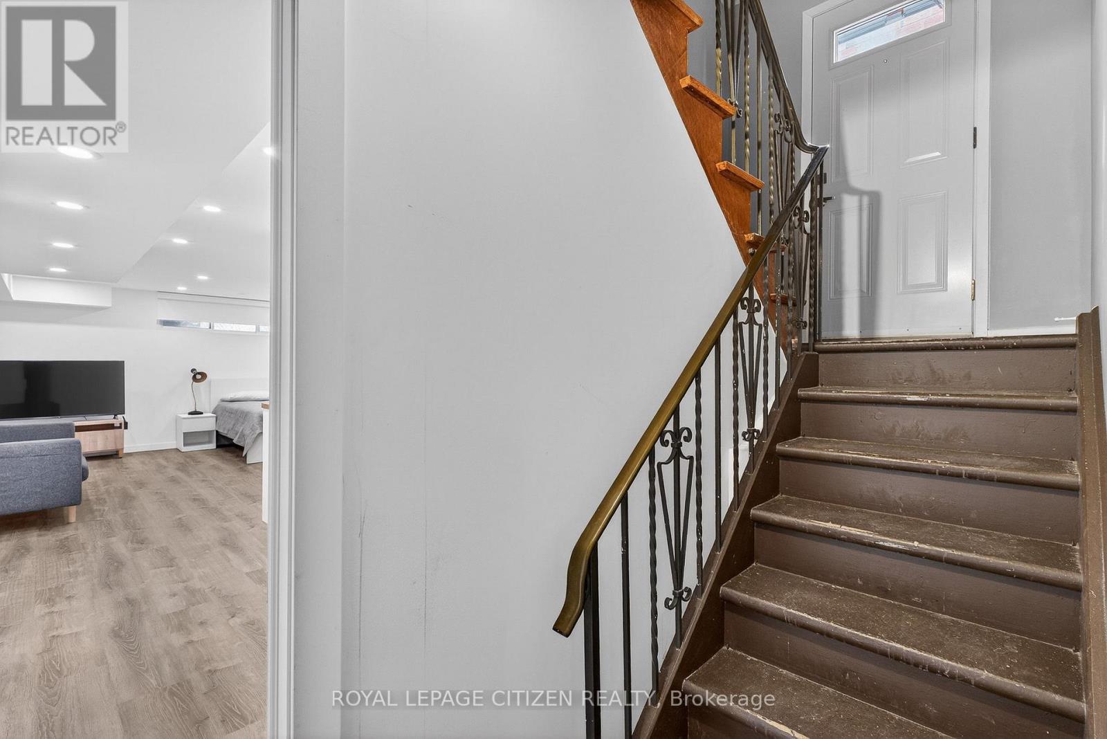 Lower - 44 Prescott Avenue, Toronto (Weston-Pellam Park), Ontario  M6N 3G5 - Photo 25 - W12898692