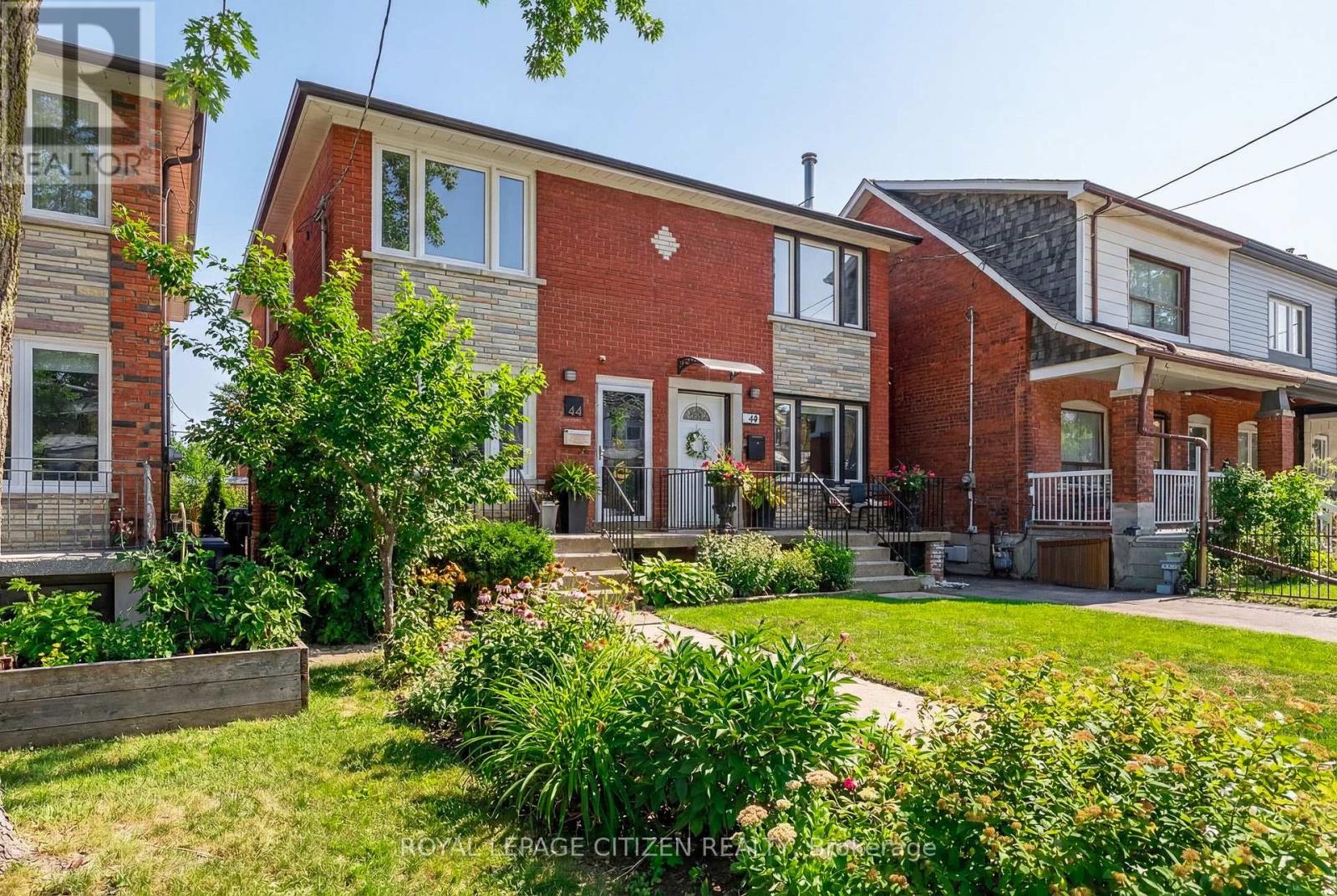 Lower - 44 Prescott Avenue, Toronto (Weston-Pellam Park), Ontario  M6N 3G5 - Photo 3 - W12898692
