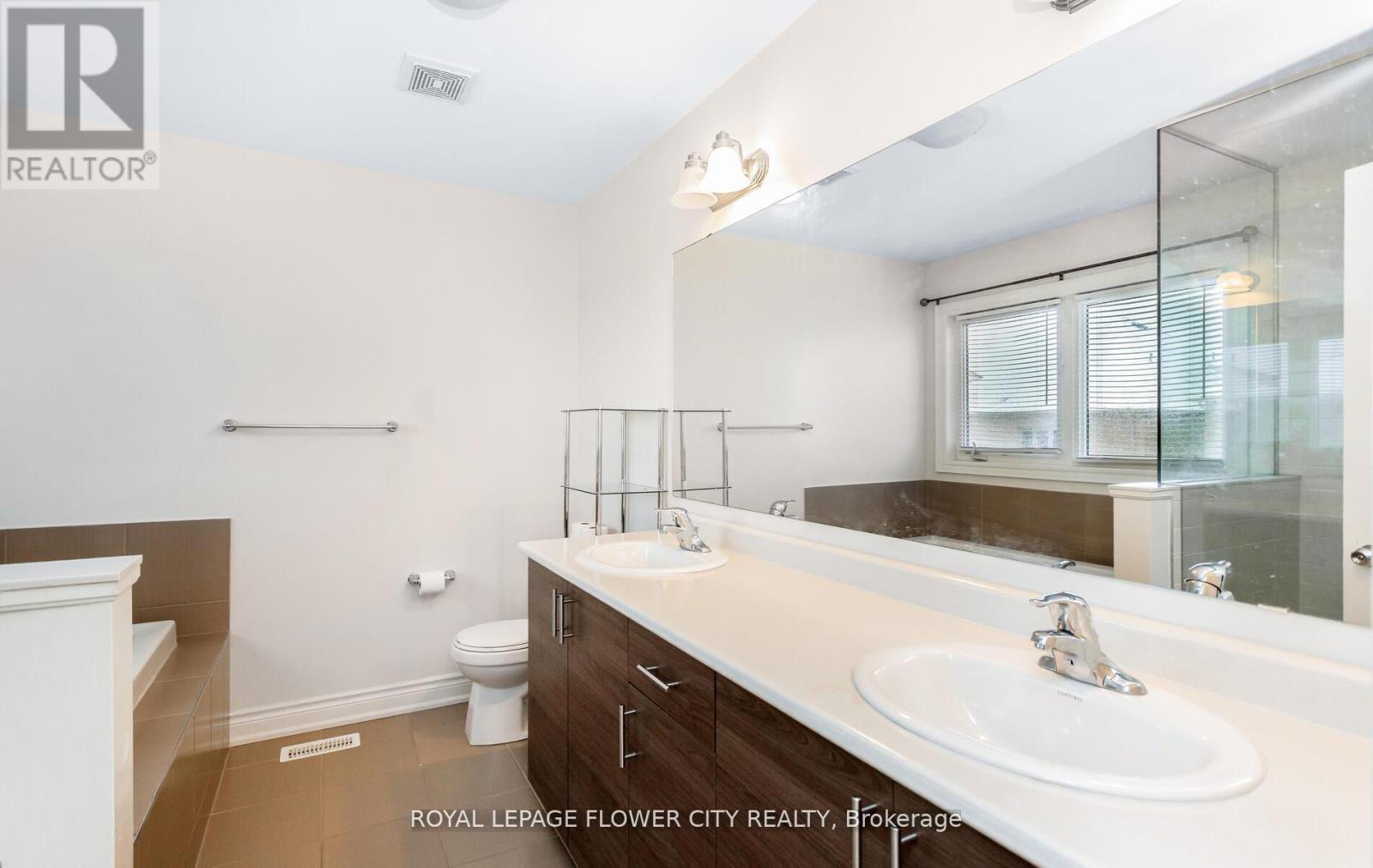 125 Lionhead Golf Club Road, Brampton (Bram West), Ontario  L6Y 6C2 - Photo 20 - W12898694