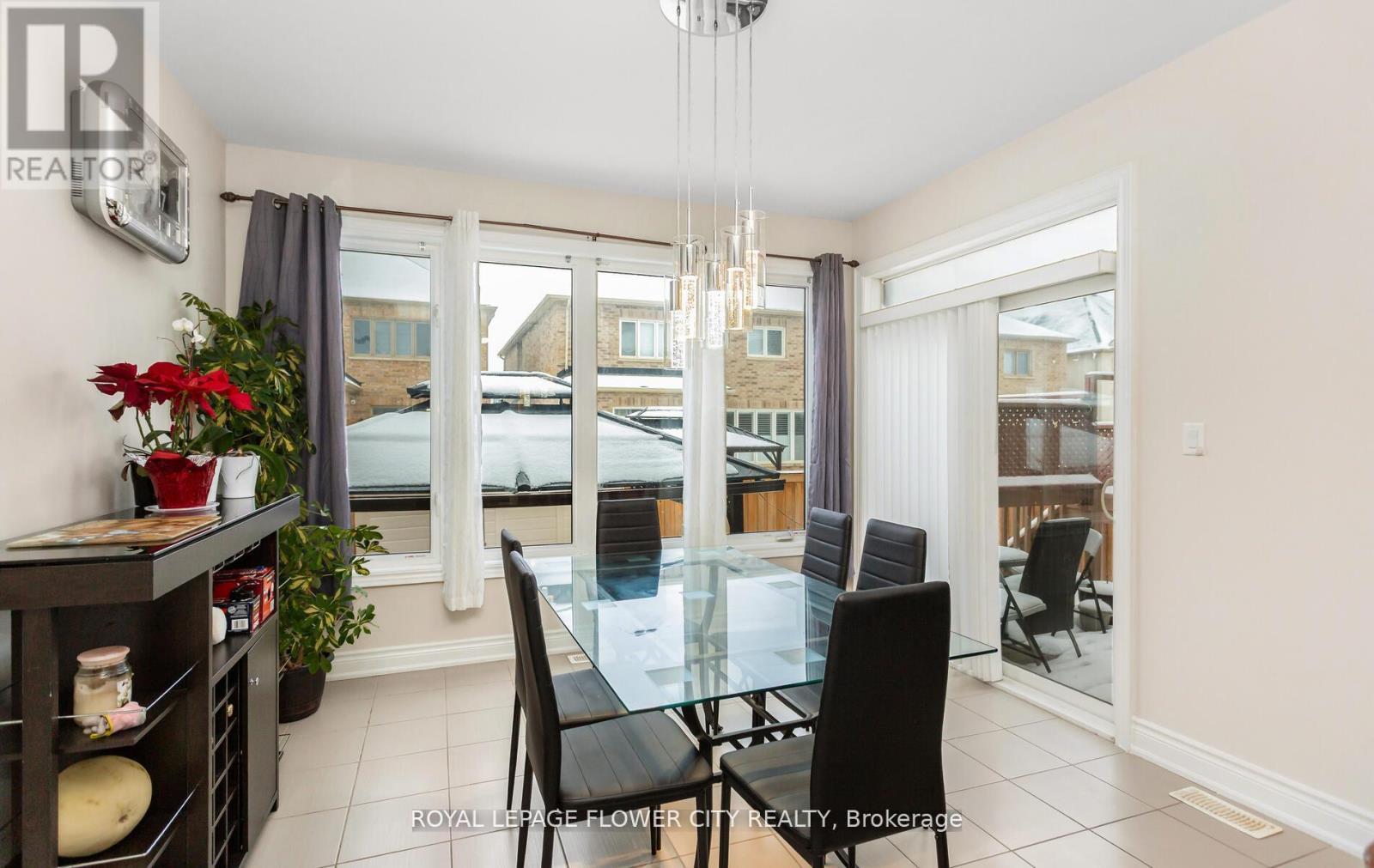 125 Lionhead Golf Club Road, Brampton (Bram West), Ontario  L6Y 6C2 - Photo 9 - W12898694