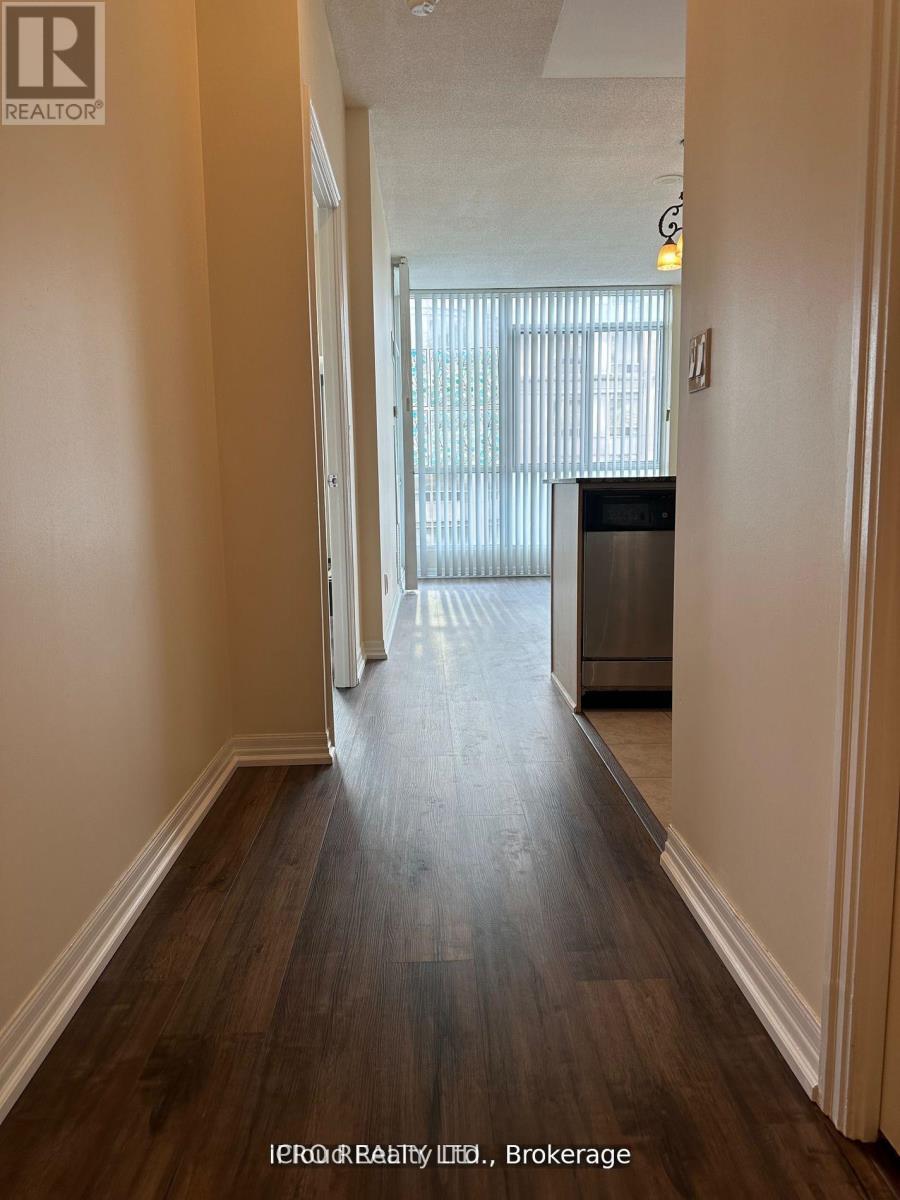 2710 - 225 Webb Drive, Mississauga (City Centre), Ontario  L5B 4P2 - Photo 5 - W12898706