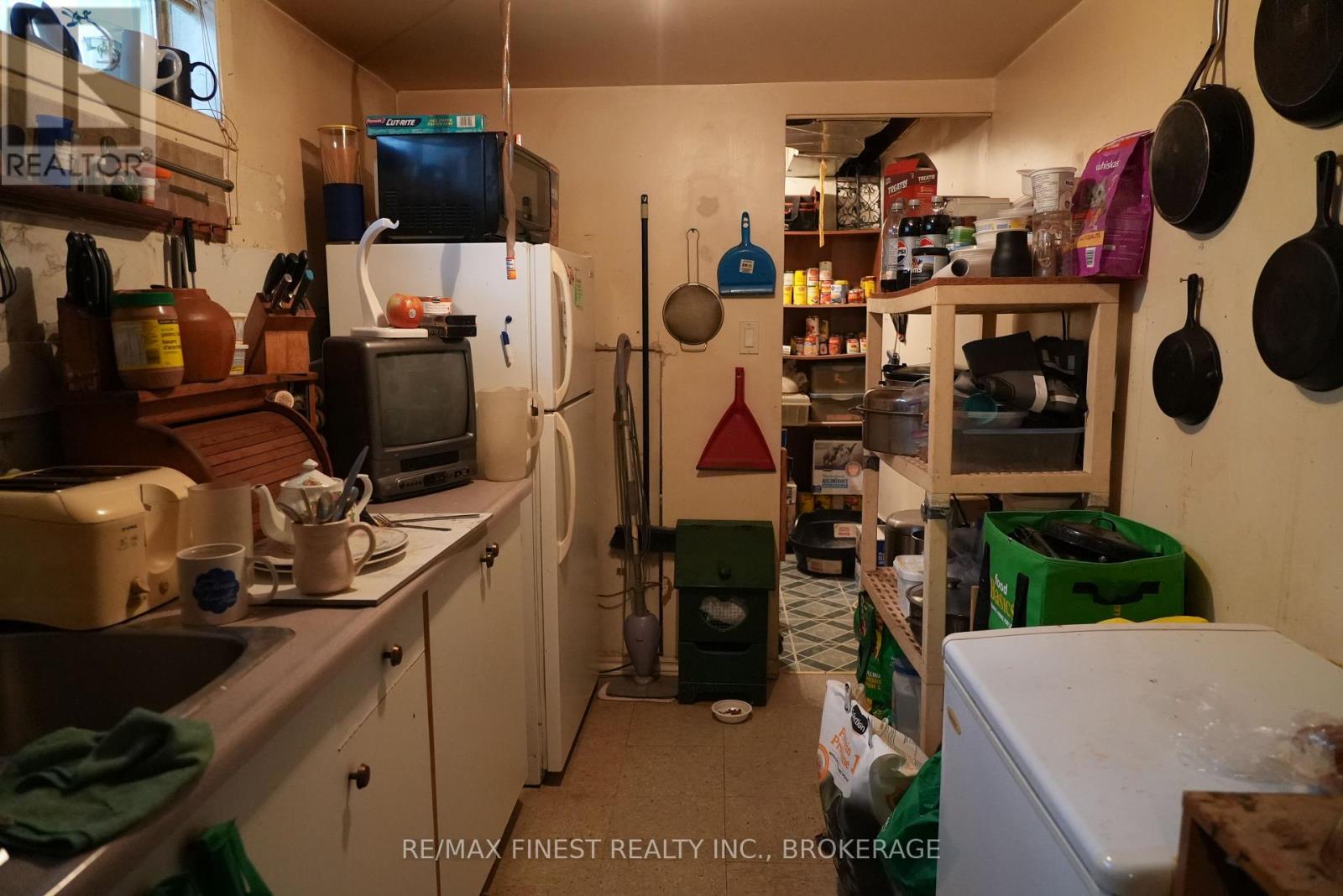 279 Kingsdale Avenue, Kingston (East Gardiners Rd), Ontario  K7M 8H8 - Photo 17 - X12898710