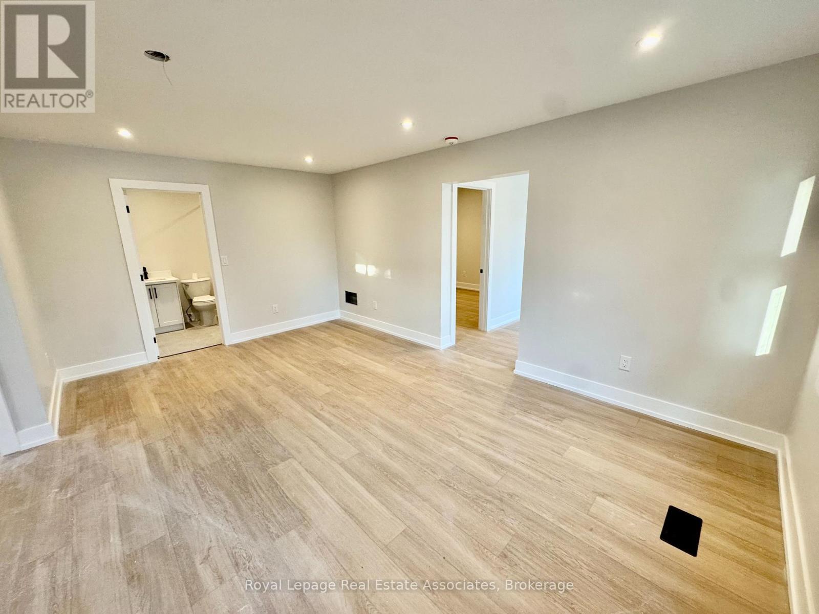 Unit 1 - 246 Marlborough Street, Brantford, Ontario  N3S 4T3 - Photo 7 - X12898618