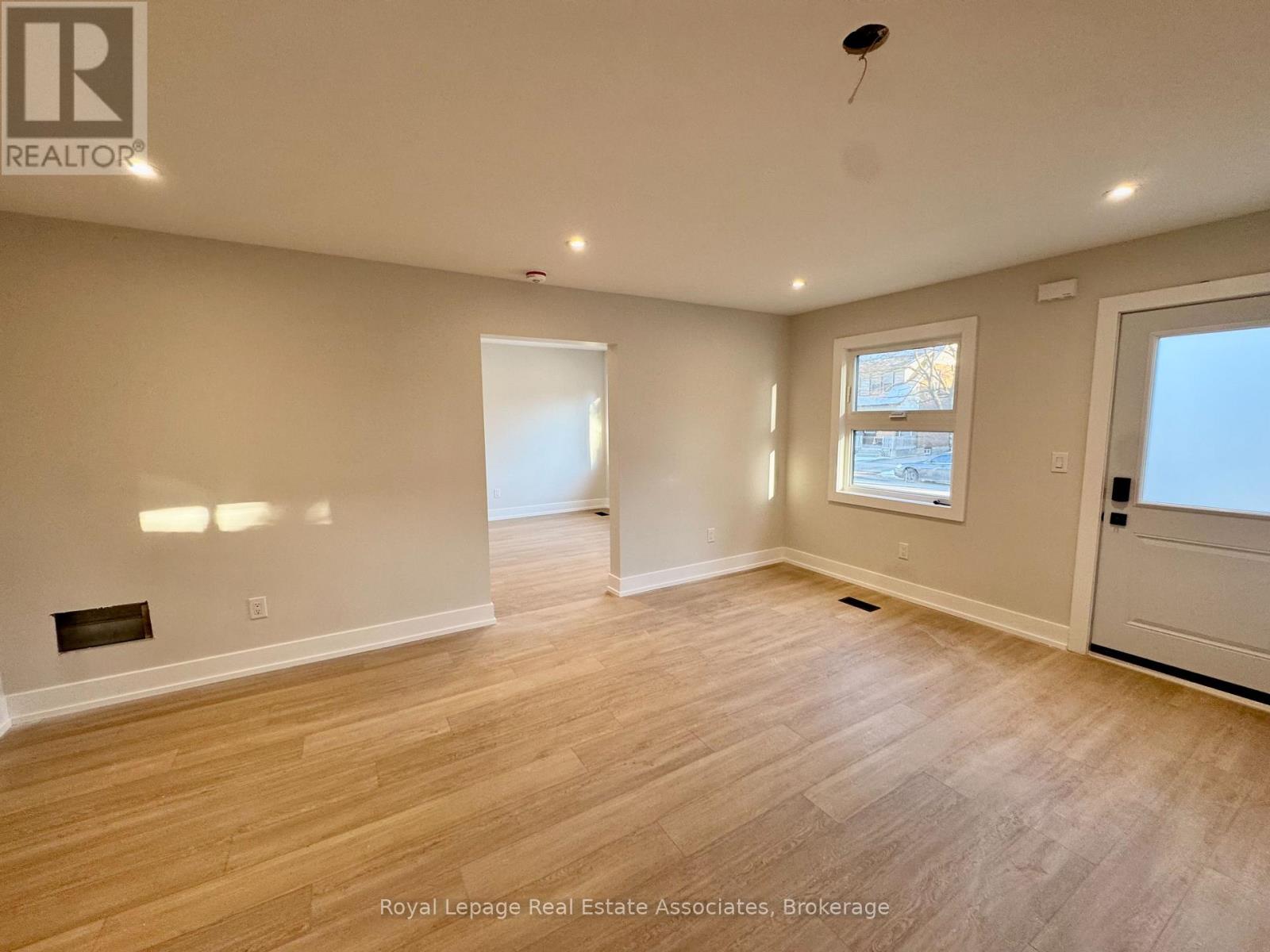 Unit 1 - 246 Marlborough Street, Brantford, Ontario  N3S 4T3 - Photo 9 - X12898618