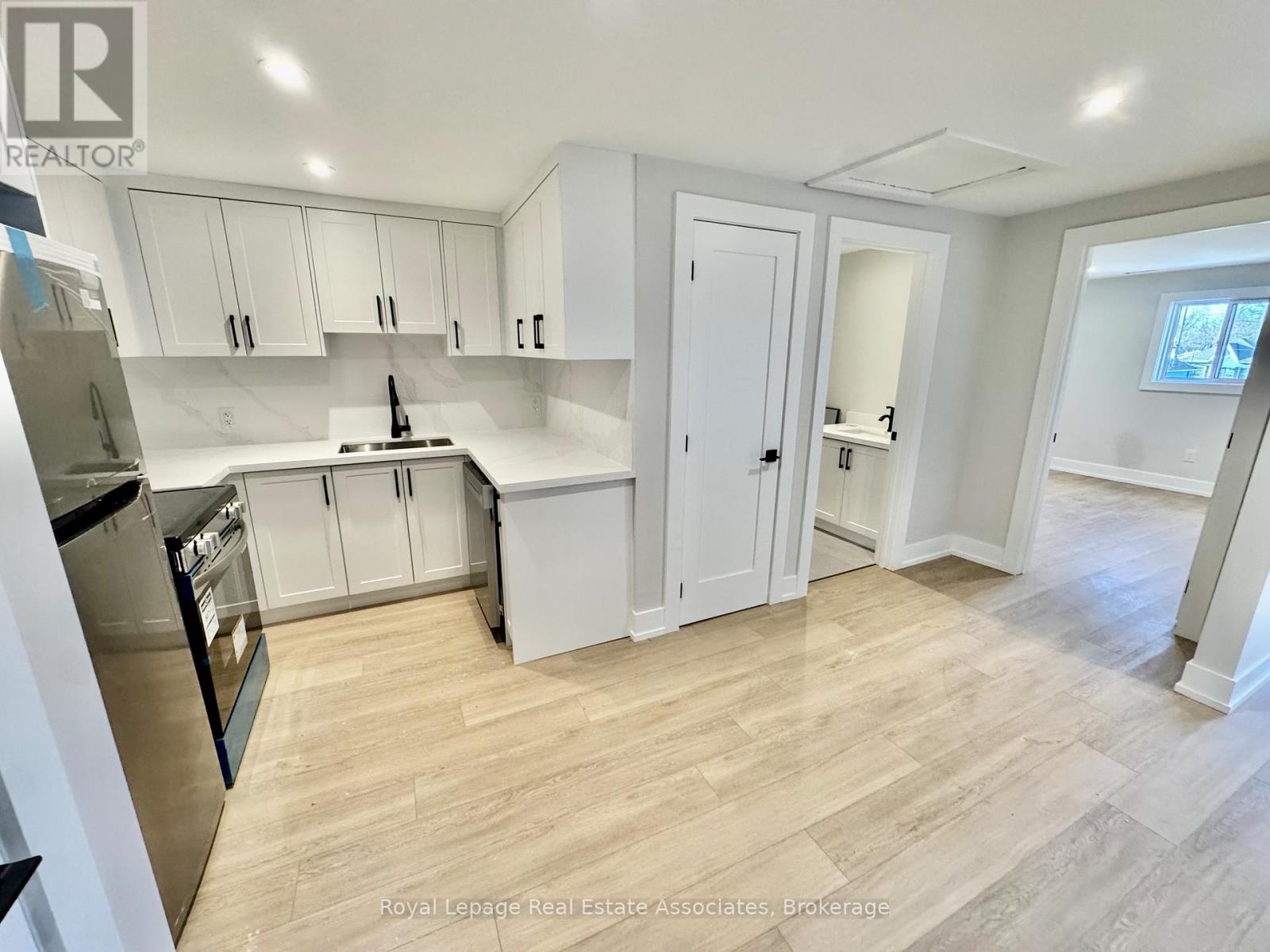 Unit 3 - 246 Marlborough Street, Brantford, Ontario  N3S 4T3 - Photo 2 - X12898622