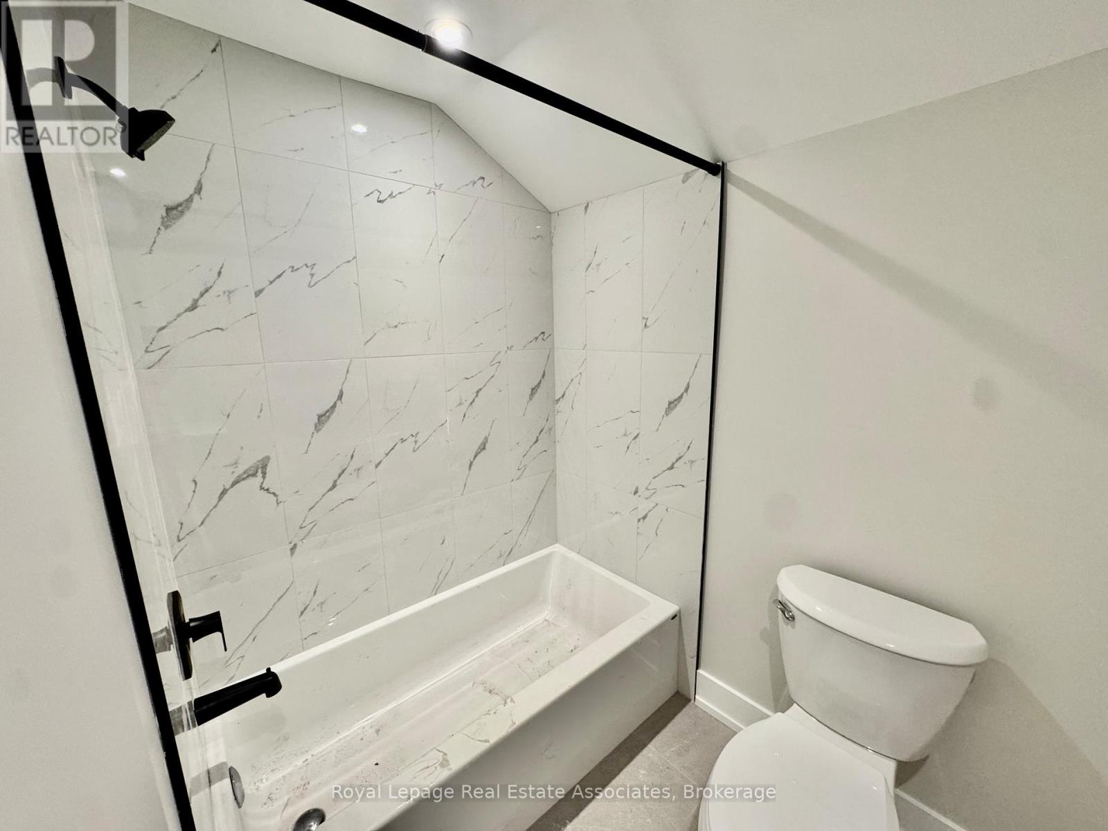 Unit 3 - 246 Marlborough Street, Brantford, Ontario  N3S 4T3 - Photo 7 - X12898622