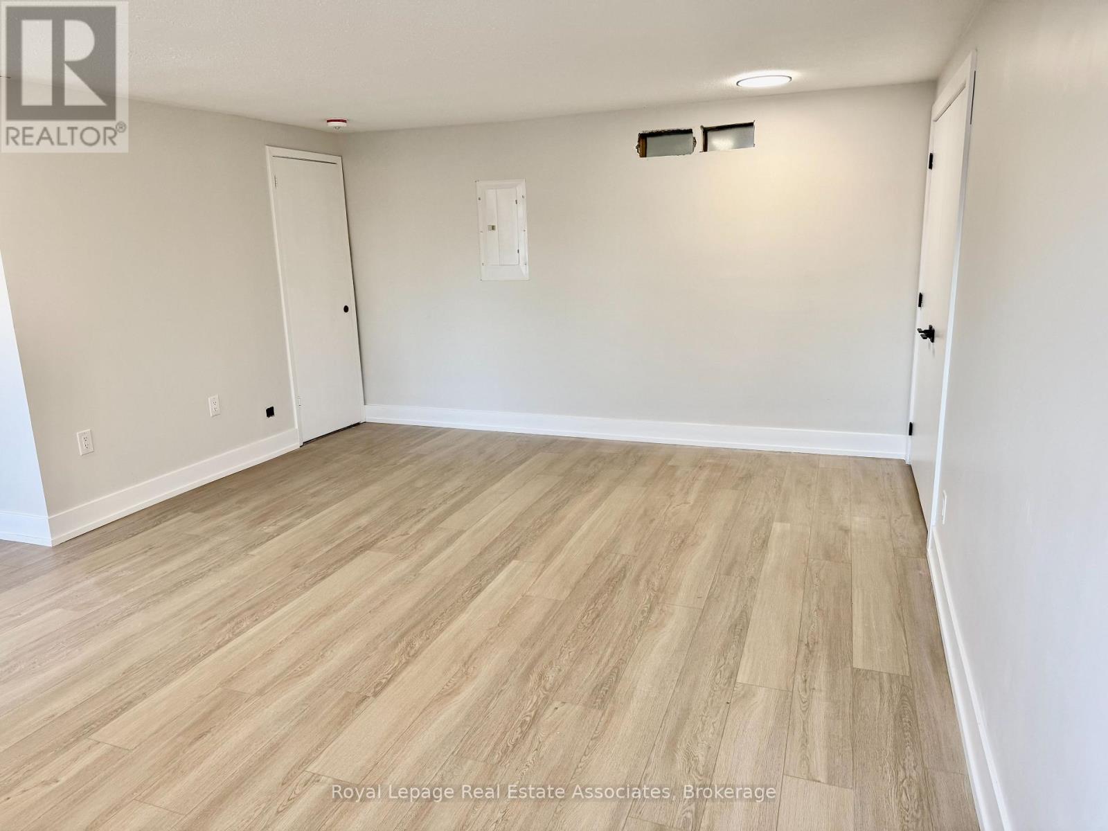 Unit 4 - 246 Marlborough Street, Brantford, Ontario  N3S 4T3 - Photo 4 - X12898628