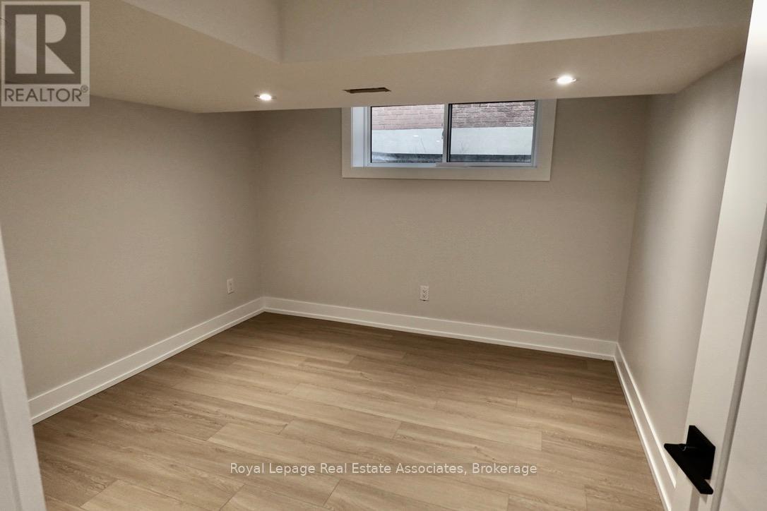 Unit 5 - 246 Marlborough Street, Brantford, Ontario  N3S 4T3 - Photo 7 - X12898634