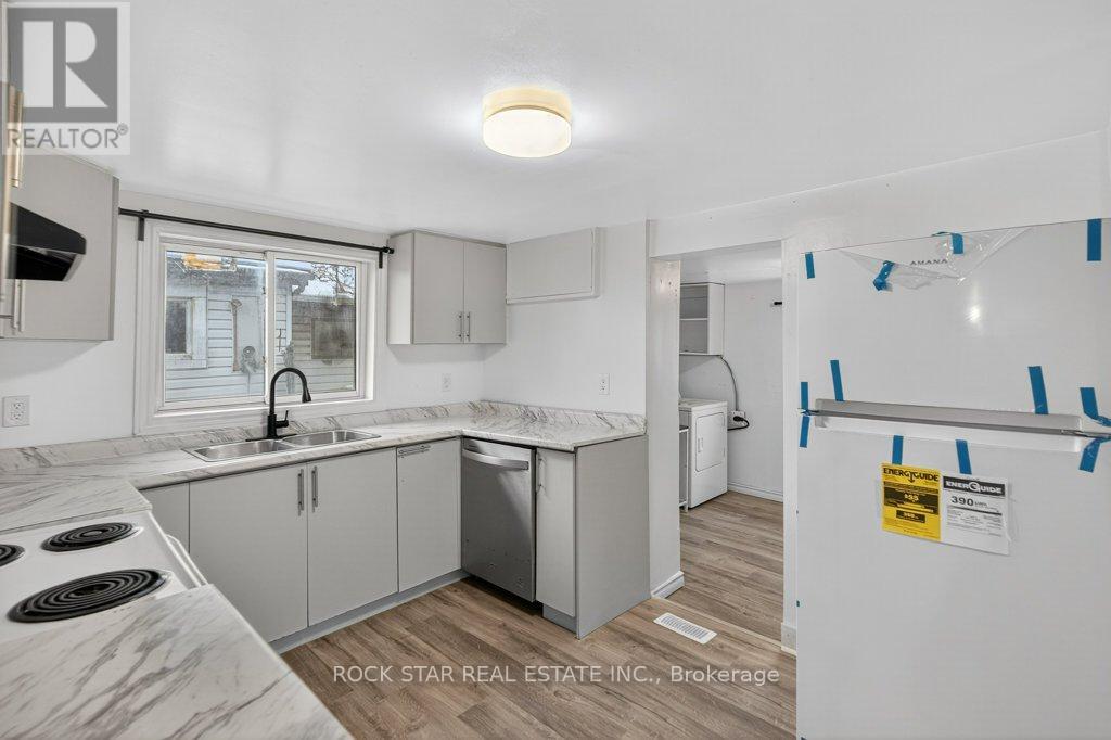 71 Teal Avenue, Hamilton (Lakeshore), Ontario  L8E 3B3 - Photo 7 - X12898680