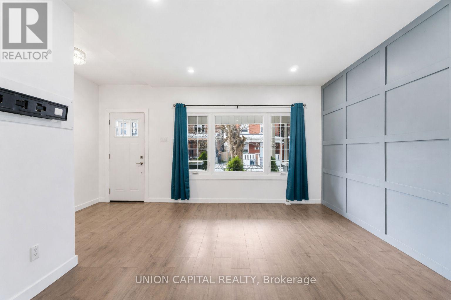 103 CASE STREET, hamilton (stipley), Ontario