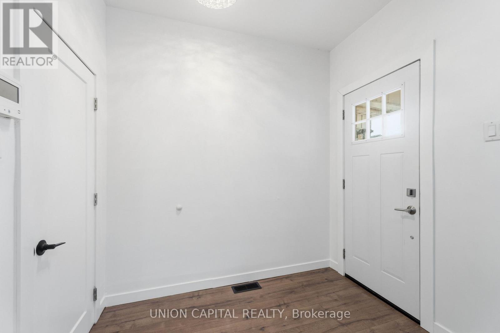 103 Case Street, Hamilton (Stipley), Ontario  L8L 3G8 - Photo 4 - X12898718