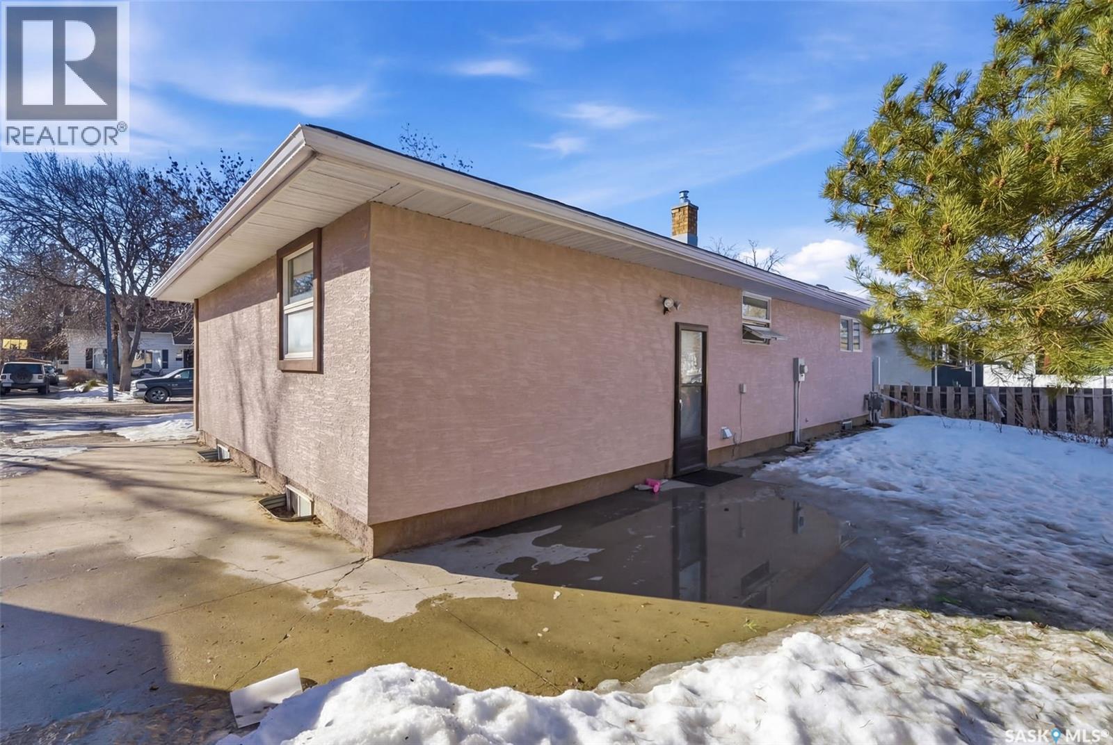 33 Scott Street, Regina, Saskatchewan  S4S 4A1 - Photo 39 - SK030756