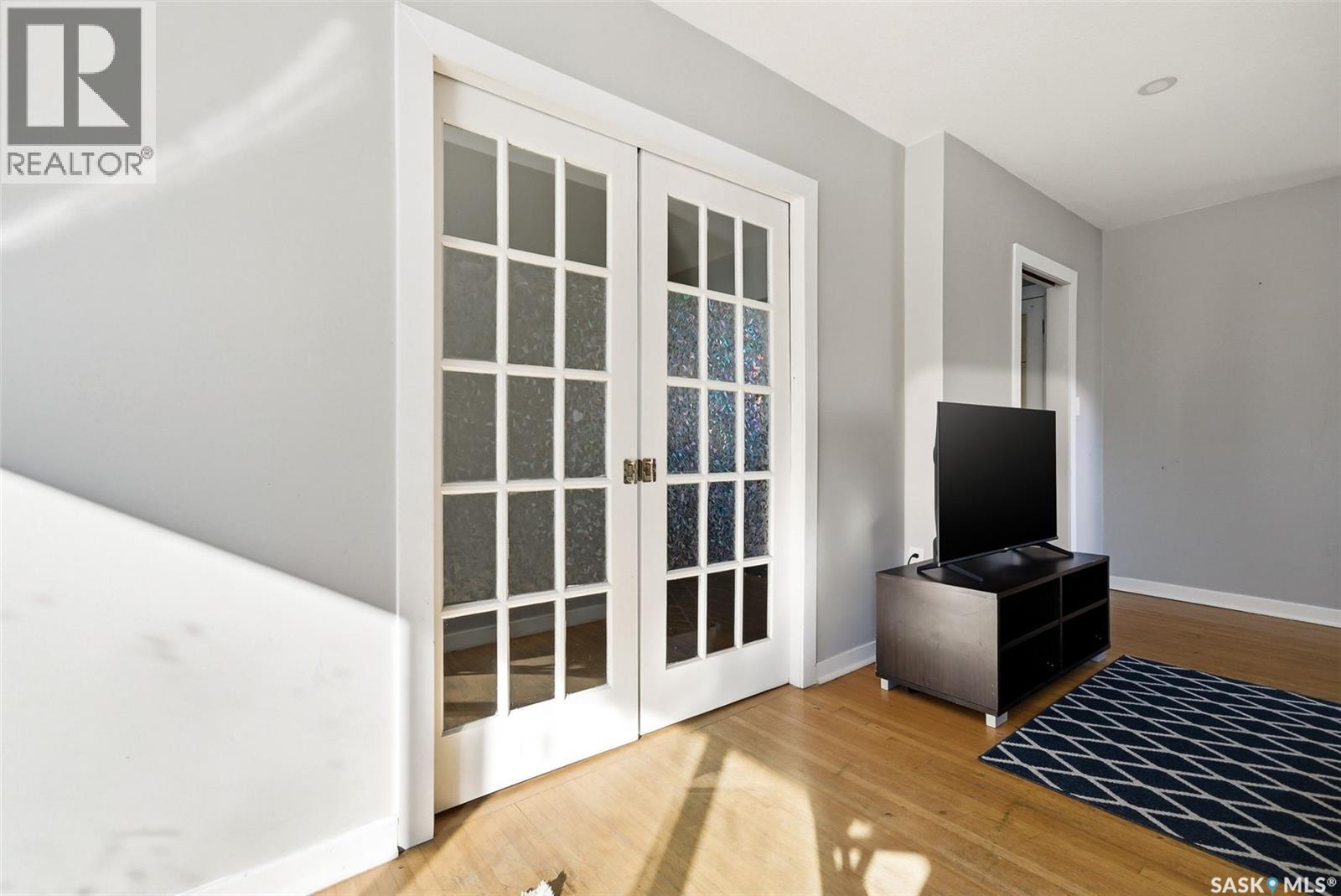 33 Scott Street, Regina, Saskatchewan  S4S 4A1 - Photo 8 - SK030756