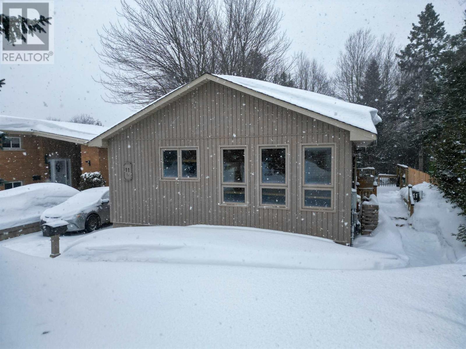 11 Hussey St, Sault Ste. Marie, Ontario  P6A 4N3 - Photo 12 - SM260483