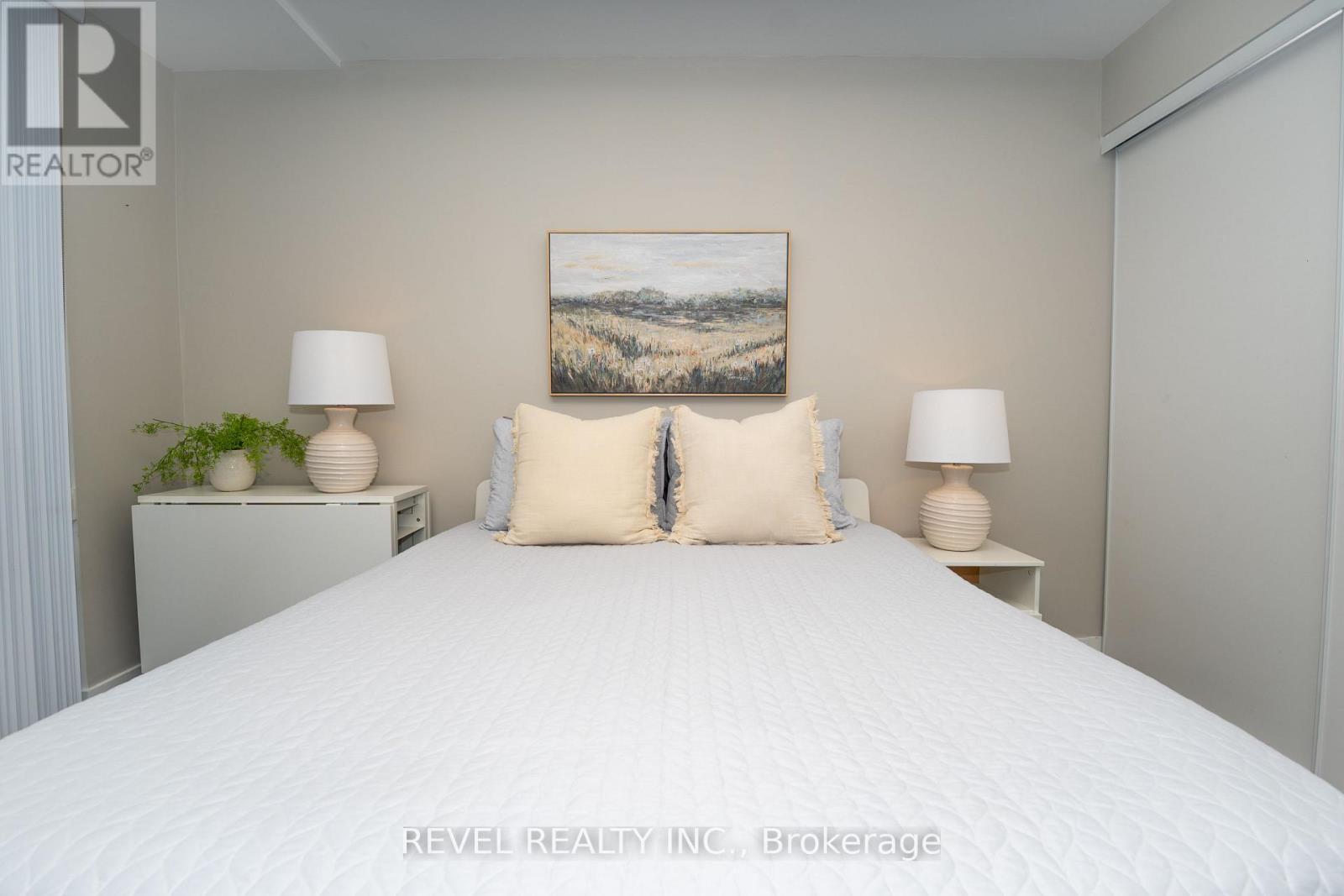 1705 - 4633 Glen Erin Drive, Mississauga, Ontario  L5M 0Y6 - Photo 15 - W12882068