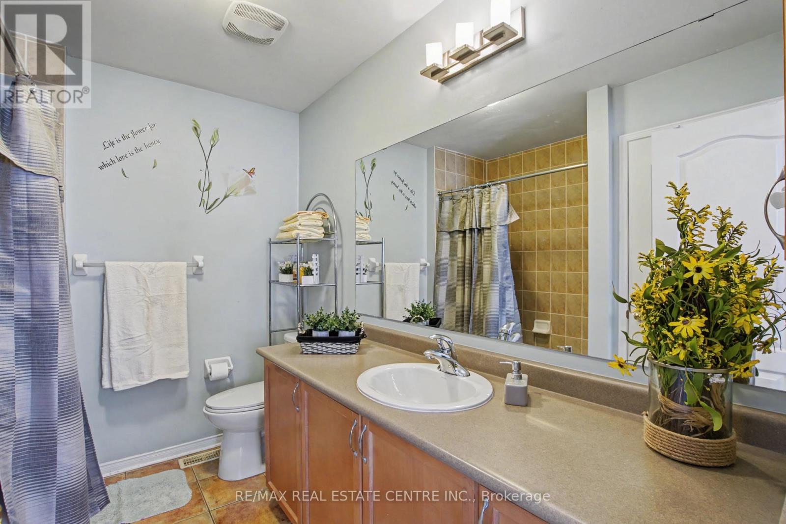 21 Vermont Road, Brampton (Fletcher's Meadow), Ontario  L7A 3G3 - Photo 26 - W12898696