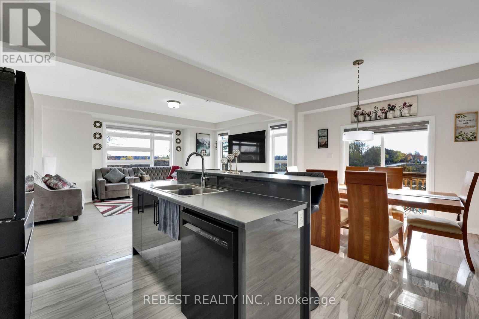 130 Hitchman Street, Brant (Paris), Ontario  N3L 0N6 - Photo 19 - X12498964