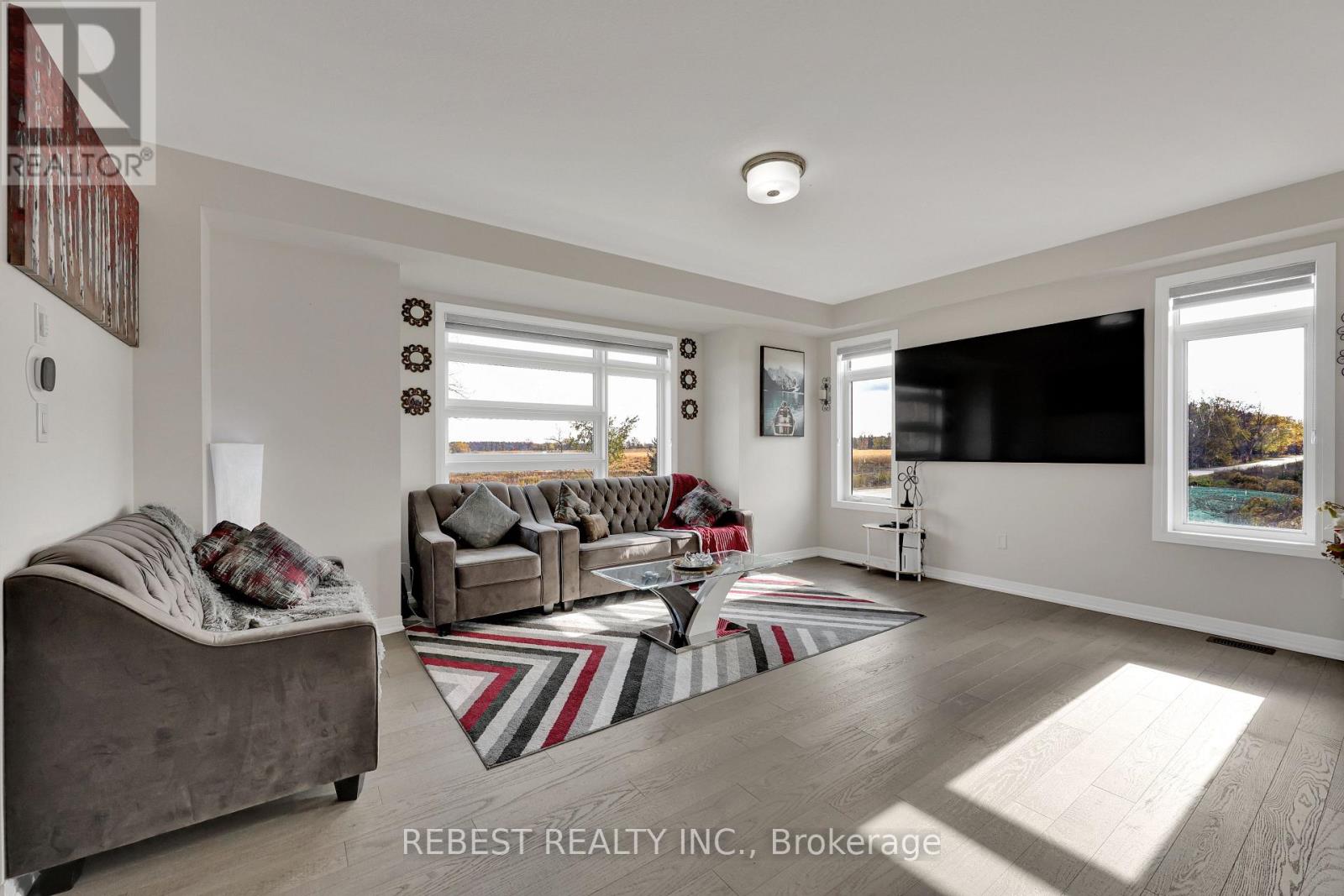 130 Hitchman Street, Brant (Paris), Ontario  N3L 0N6 - Photo 12 - X12498964