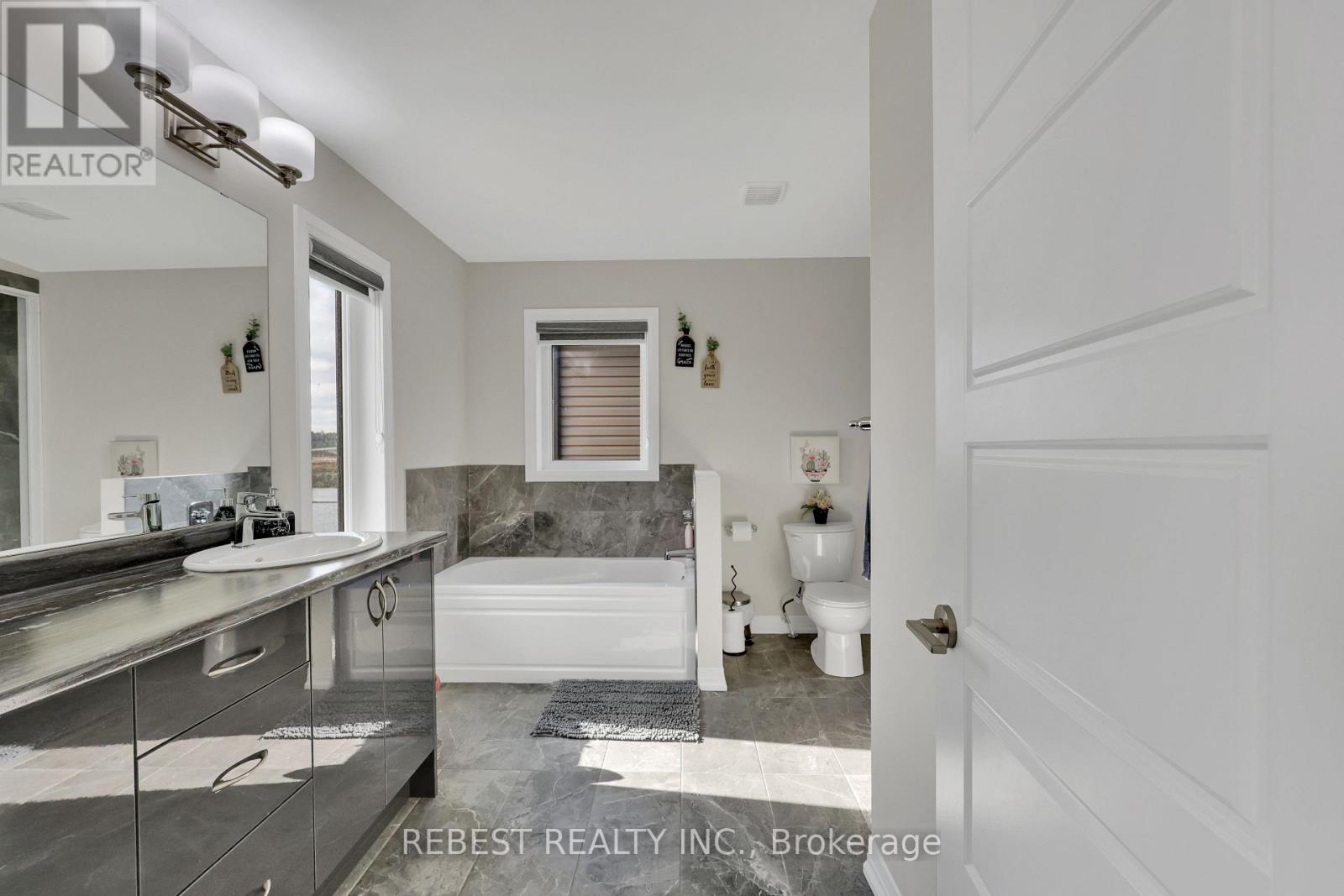 130 Hitchman Street, Brant (Paris), Ontario  N3L 0N6 - Photo 41 - X12498964