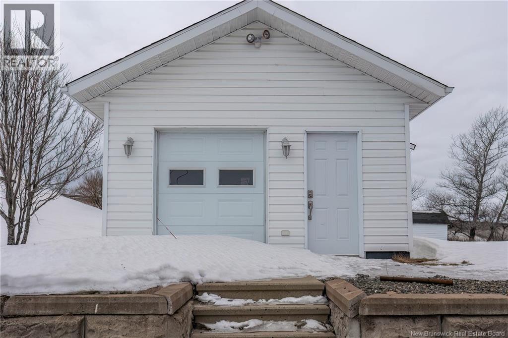 835 Walker Street, Grand Falls, New Brunswick  E3Z 1A4 - Photo 2 - NB134719