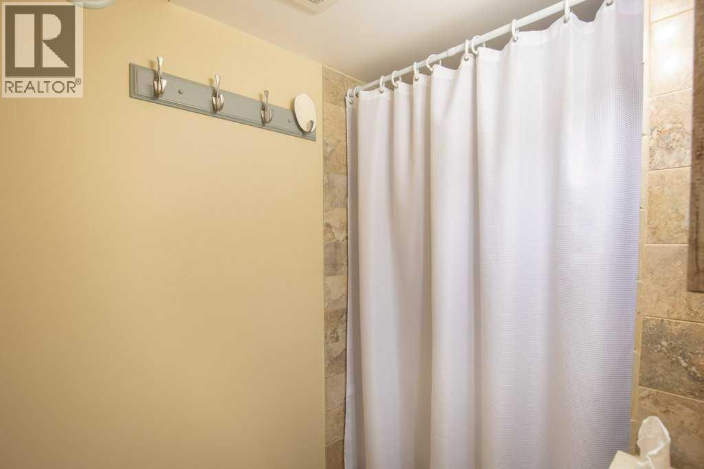 36 Harvey Close, Red Deer, Alberta  T4N 6C4 - Photo 46 - A2235898