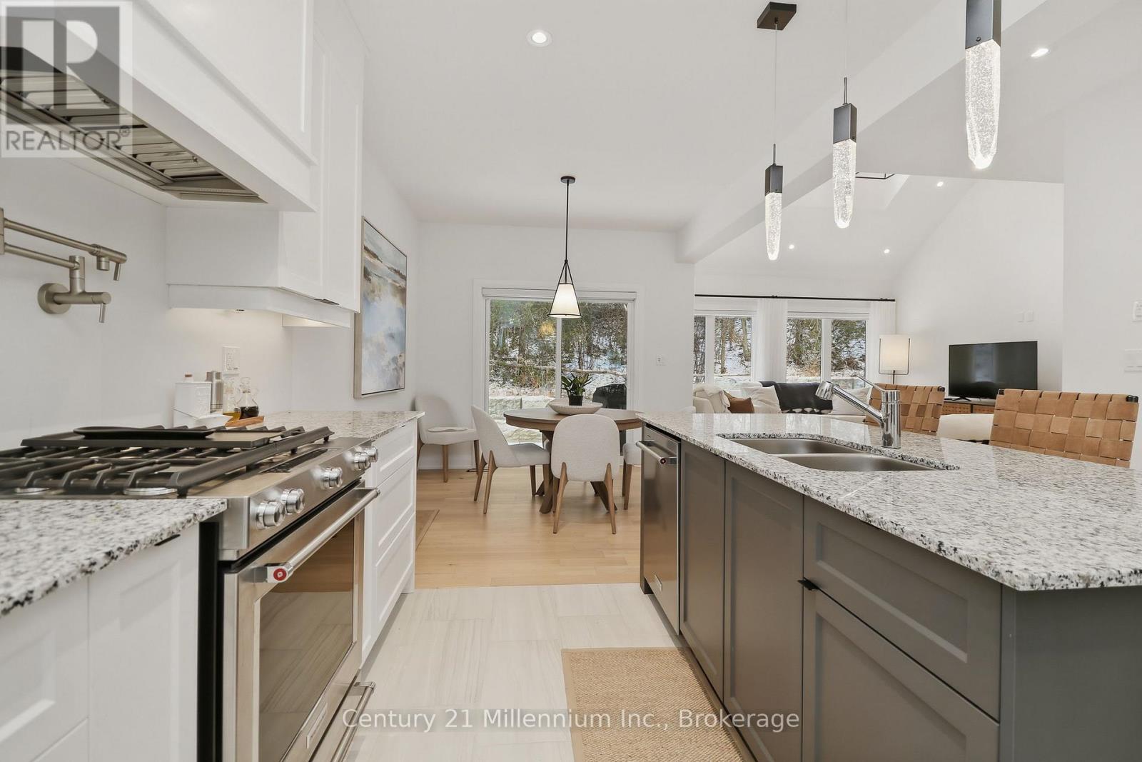 4 - 128 Beacon Drive, Blue Mountains, Ontario  N0H 2P0 - Photo 14 - X12886398