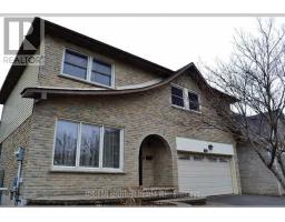 65 MANNING CRESCENT, Newmarket, Ontario