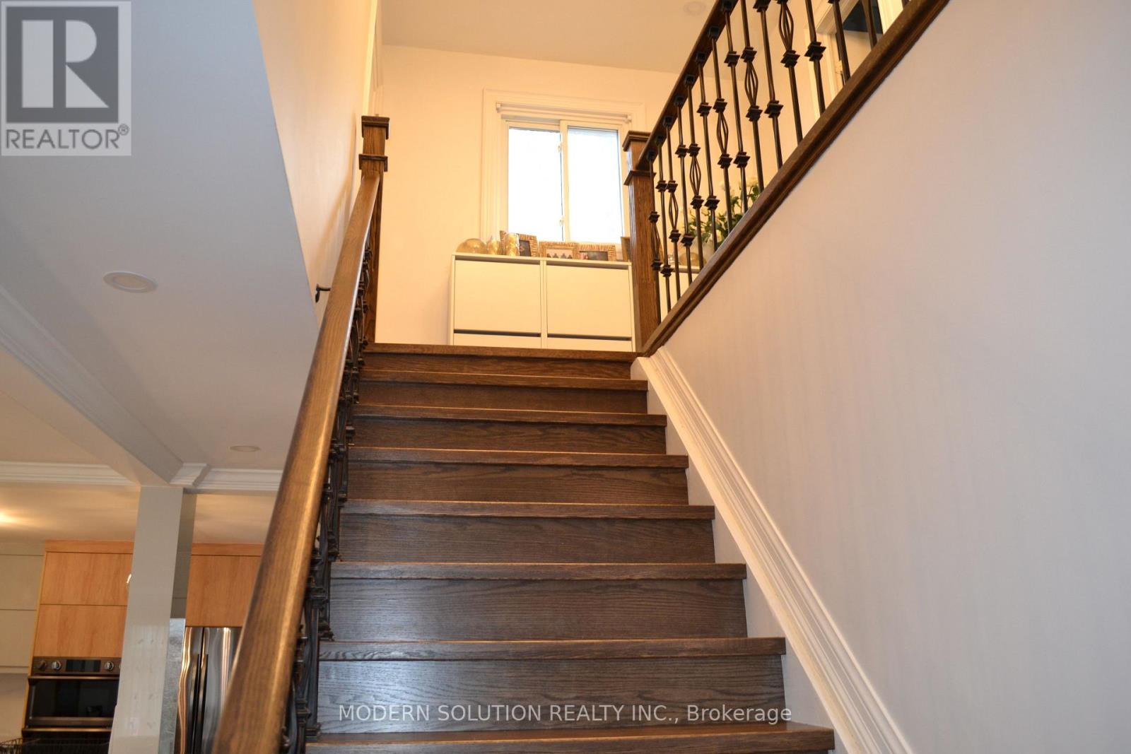 65 Manning Crescent, Newmarket (Gorham-College Manor), Ontario  L3Y 6H3 - Photo 14 - N12890362