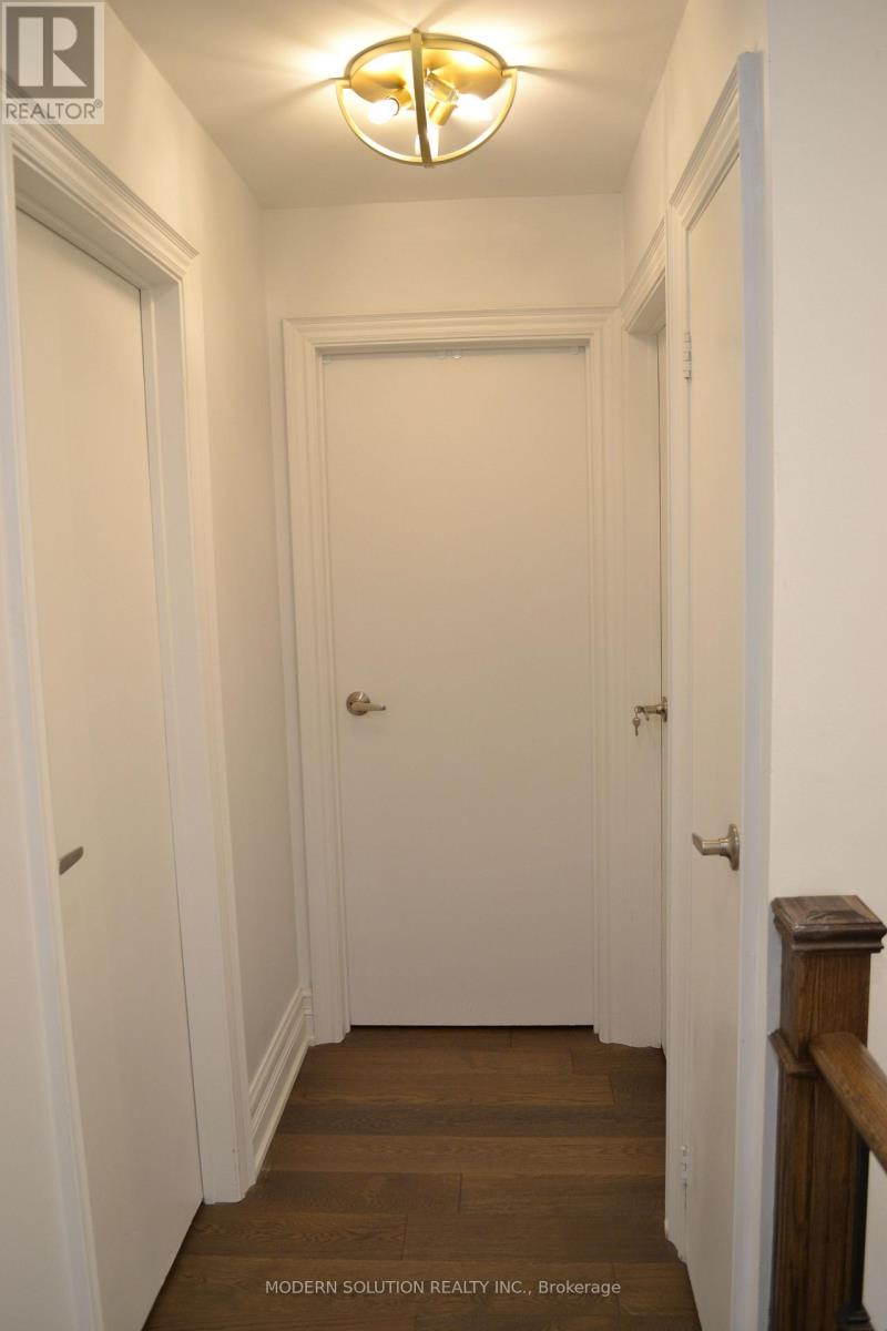 65 Manning Crescent, Newmarket (Gorham-College Manor), Ontario  L3Y 6H3 - Photo 21 - N12890362