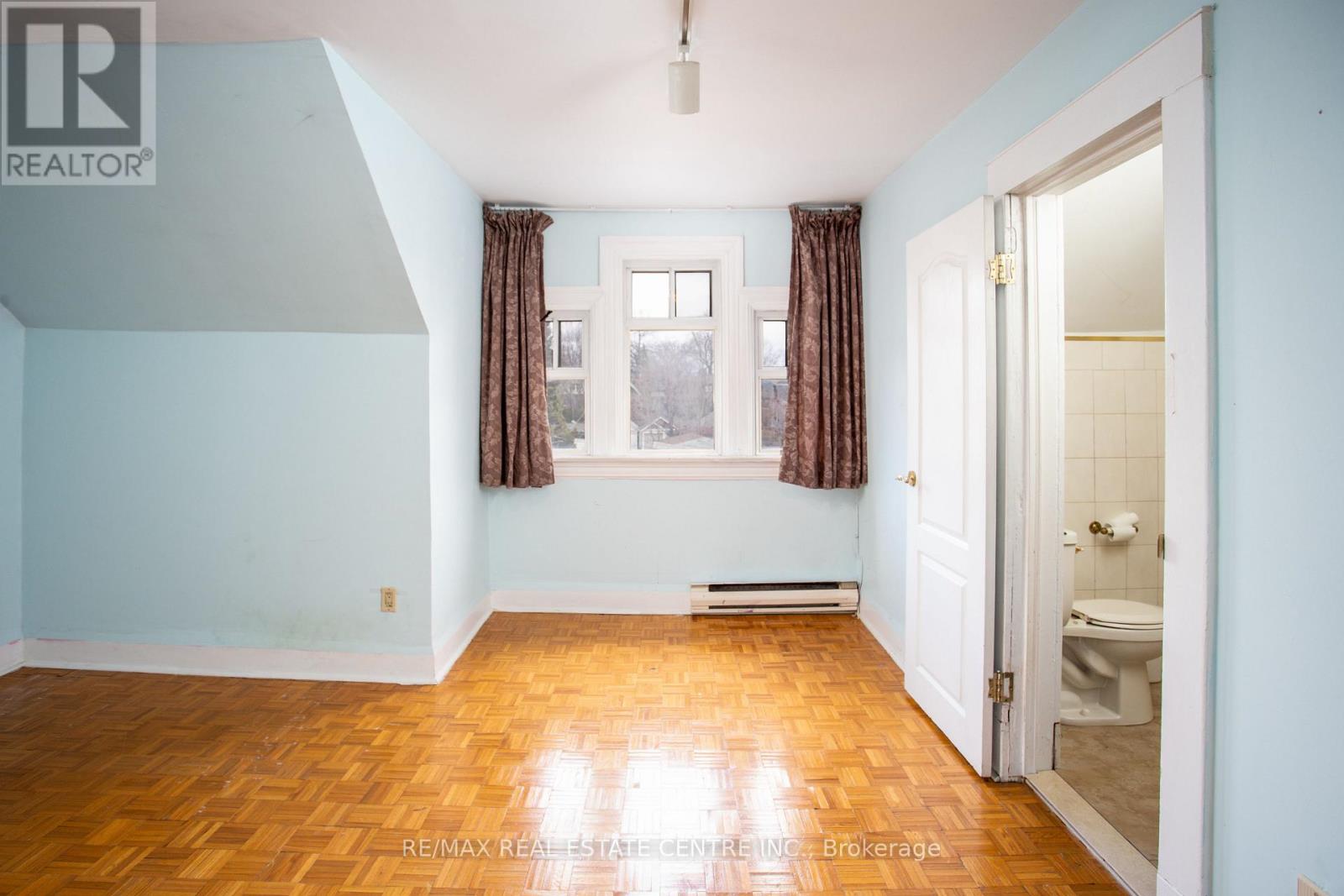 213 Indian Road, Toronto (High Park-Swansea), Ontario  M6R 2W7 - Photo 17 - W12898574