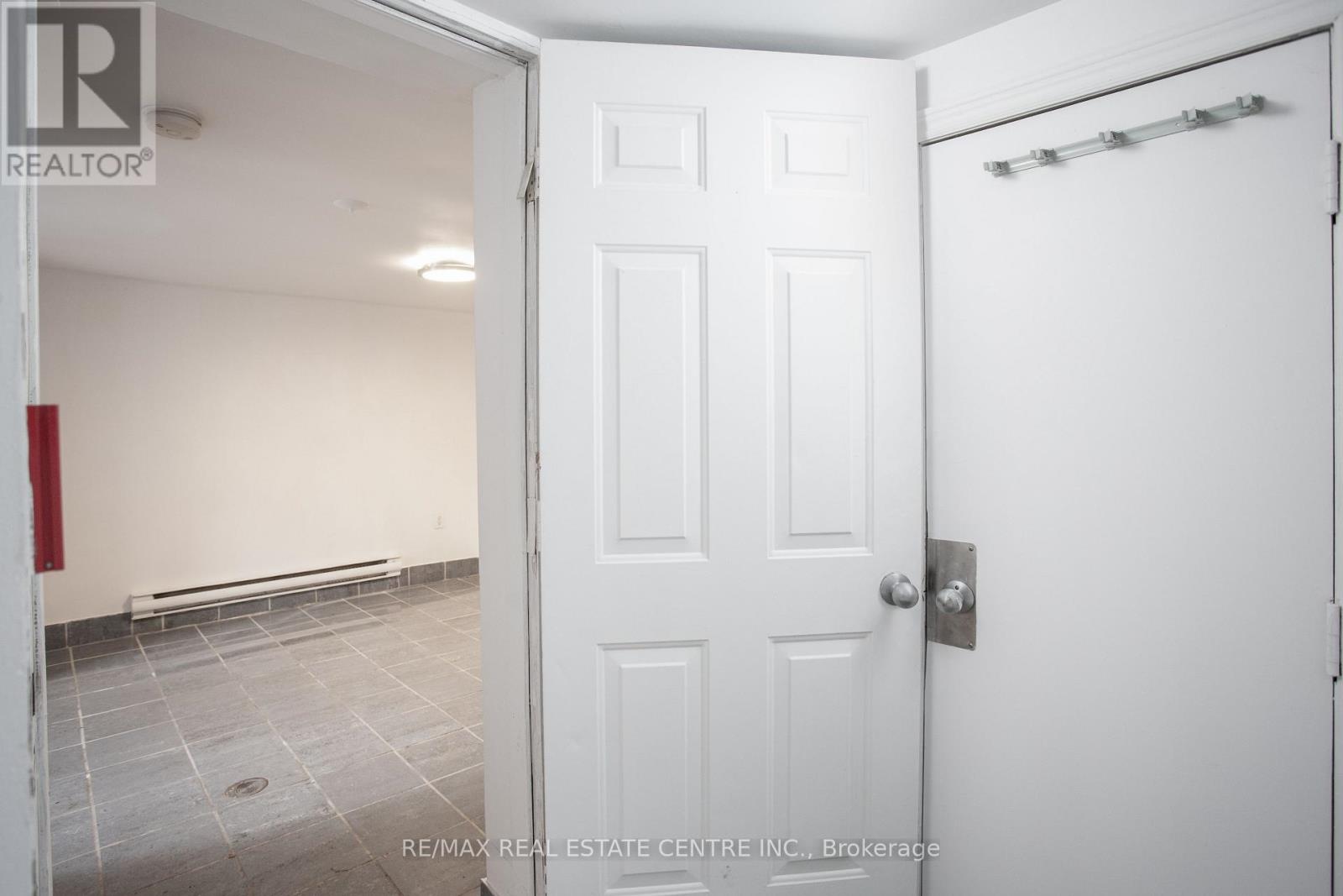 213 Indian Road, Toronto (High Park-Swansea), Ontario  M6R 2W7 - Photo 32 - W12898574