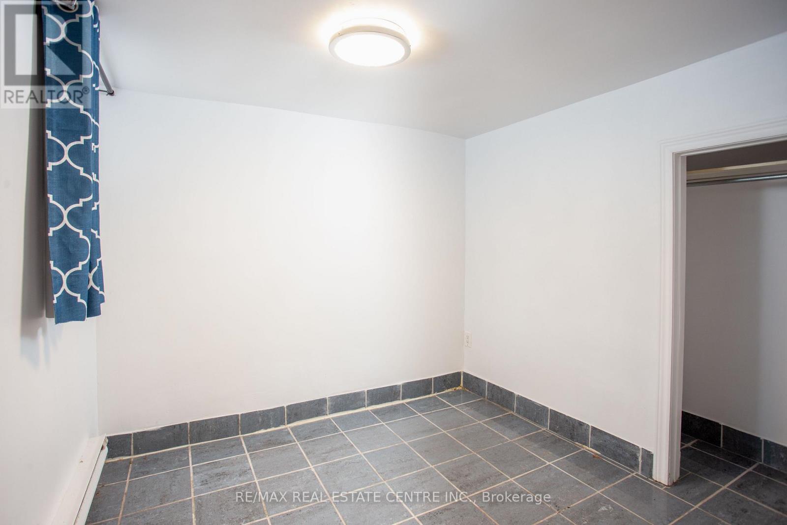 213 Indian Road, Toronto (High Park-Swansea), Ontario  M6R 2W7 - Photo 37 - W12898574